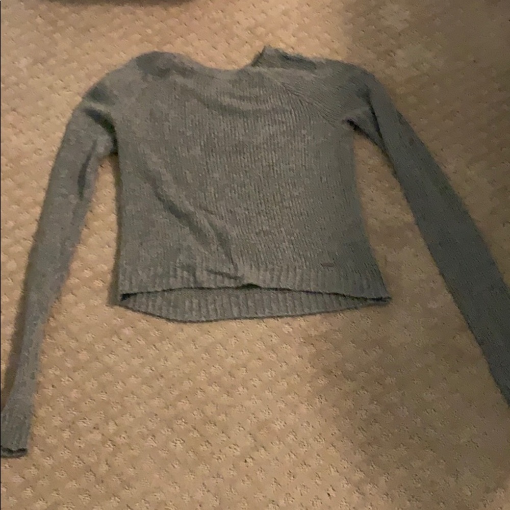 Women’s hollister sweater